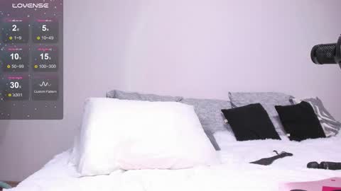 Snapshot of juliavangg_19 chatting on 10-02-25, 04:41 Julls online show from 10-02-25, 04:41