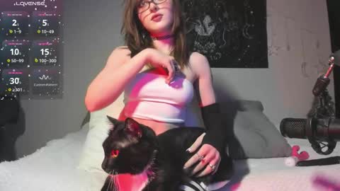 Julls online show from 02-05-26, 02:27