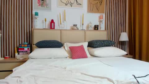 Julia online show from 02-21-26, 06:25