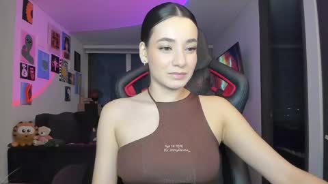 Jeimy Help me to reach 100 thumbs up online show from 04-15-26, 12:28