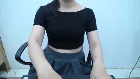 julie9x online show from 04-16-26, 08:59