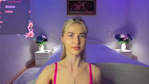 Snapshot of julieblazex chatting on 05-28-26, 08:50 julieblazex online show from 05-28-26, 08:50