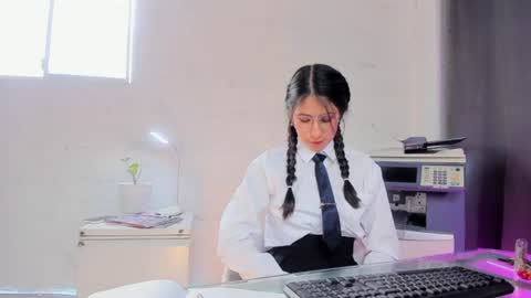 juliee_ross online show from 06-24-26, 01:21
