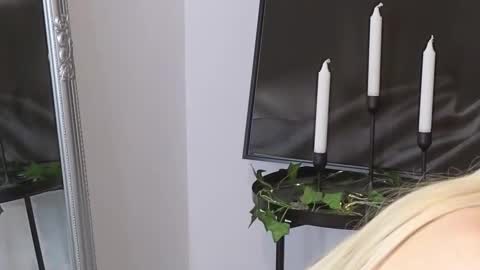 Julia online show from 02-25-25, 12:58