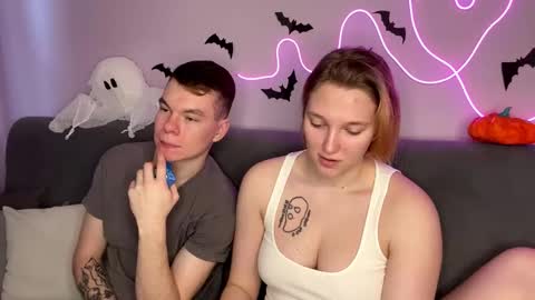 Julie and Thomas online show from 11-01-25, 08:38