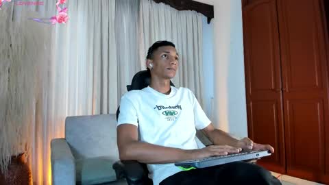 Julien online show from 02-07-26, 12:20