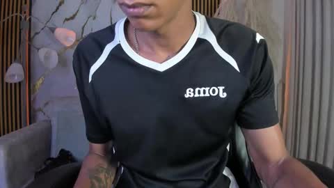 Julien online show from 03-06-26, 12:23