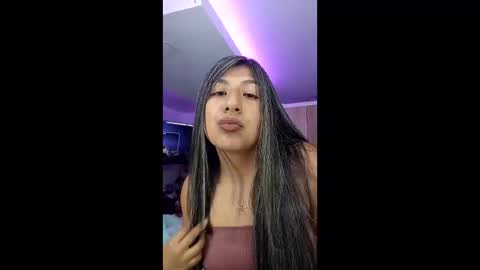 Julieta online show from 05-17-26, 04:32