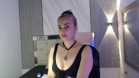 Snapshot of julieta__fox_ chatting on 06-29-26, 07:25 julieta__fox_ online show from 06-29-26, 07:25