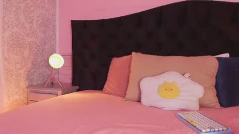 Snapshot of julieta_cortes__ chatting on 07-07-26, 12:09 Julieta online show from 07-07-26, 12:09
