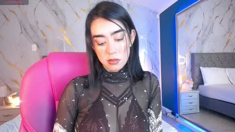 Snapshot of julieta_de_los_angeles chatting on 01-11-25, 03:44 Julieta online show from 01-11-25, 03:44