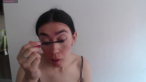 Snapshot of julieta_de_los_angeles chatting on 02-12-26, 06:47 Julieta online show from 02-12-26, 06:47