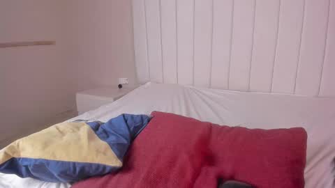 Snapshot of julieta_flower chatting on 02-22-25, 03:03 Julieta IG juietaflower06 online show from 02-22-25, 03:03