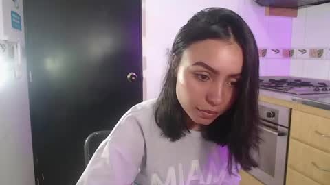 Snapshot of julieta_fn chatting on 07-07-26, 01:04 julieta_fn online show from 07-07-26, 01:04