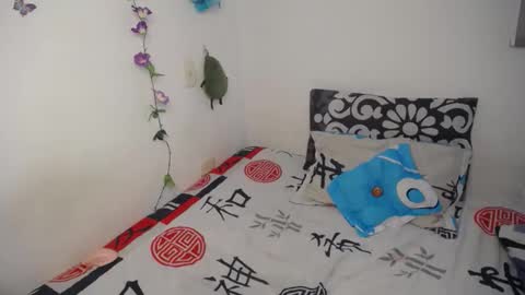 Snapshot of julieta_hass chatting on 11-14-25, 08:40 Julieta Hass online show from 11-14-25, 08:40