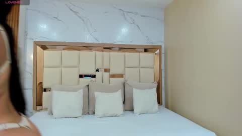     online show from 12-04-25, 09:56