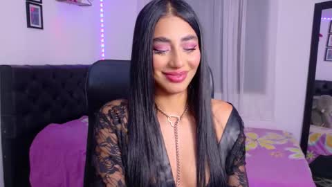 Julieta online show from 10-08-25, 02:09