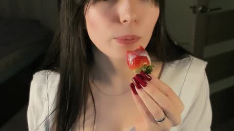 Snapshot of julietaromaniss chatting on 12-07-24, 09:11 Julieta or Jully online show from 12-07-24, 09:11