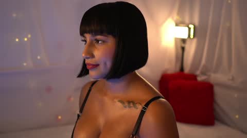 julietawinona online show from 01-24-25, 08:11