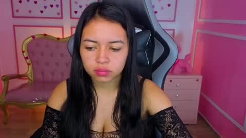 Snapshot of julietha_dior_t chatting on 11-21-25, 02:54 julietha_dior_t online show from 11-21-25, 02:54