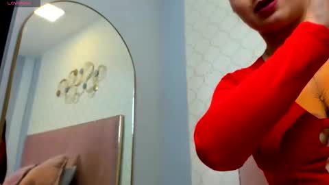 Snapshot of juliethcruz chatting on 02-04-26, 08:14 online show from 02-04-26, 08:14