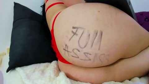 Snapshot of juliett_horny chatting on 02-19-25, 12:44 juliett online show from 02-19-25, 12:44