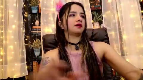 Snapshot of julietta__jackson chatting on 06-20-26, 07:27 Julietta Jackson online show from 06-20-26, 07:27