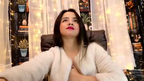 Snapshot of julietta__jackson chatting on 06-26-26, 05:50 Julietta Jackson online show from 06-26-26, 05:50