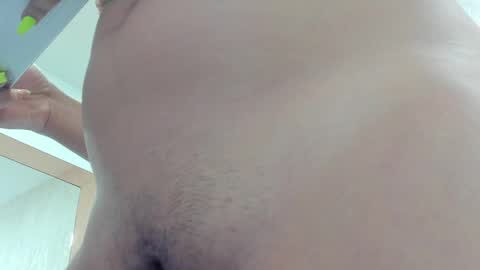 Snapshot of juliette_pretty_ chatting on 05-18-26, 07:52 juliette_pretty_ online show from 05-18-26, 07:52