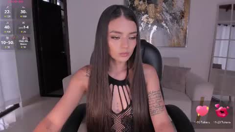 Snapshot of juliettemoreaux chatting on 06-13-26, 07:23 Juliette Moreau online show from 06-13-26, 07:23