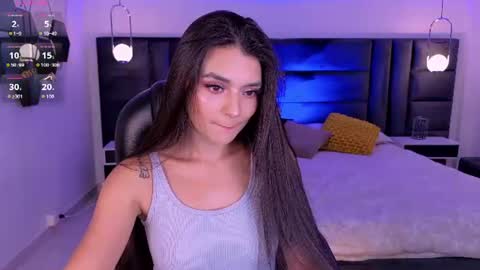 Snapshot of juliettemoreaux chatting on 07-16-26, 07:42 Juliette Moreau online show from 07-16-26, 07:42