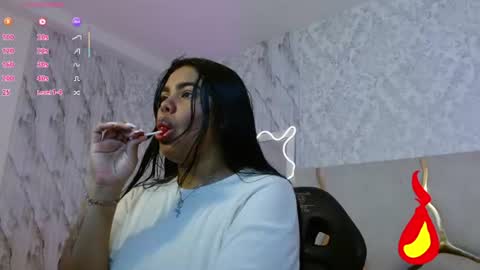 Snapshot of juliieta_tay chatting on 07-05-26, 03:02 juliieta_tay online show from 07-05-26, 03:02