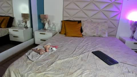 Juli online show from 03-27-26, 04:29