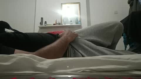 Snapshot of juliusrad chatting on 09-25-25, 05:44 juliusrad online show from 09-25-25, 05:44