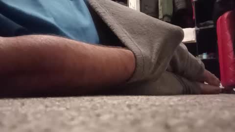 Snapshot of juliusrad chatting on 10-31-25, 06:25 juliusrad online show from 10-31-25, 06:25