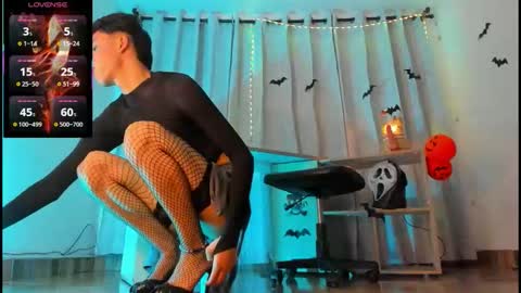 Snapshot of jullian_ricci chatting on 10-28-25, 03:10 jullian online show from 10-28-25, 03:10