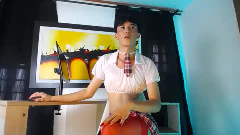 Snapshot of jullian_ricci chatting on 02-28-26, 08:10 jullian online show from 02-28-26, 08:10