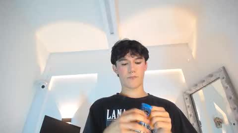 jullian online show from 04-09-26, 09:42