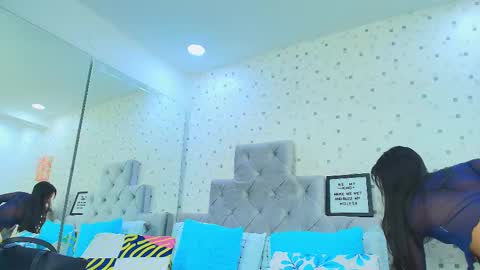 Julieta Reyes   online show from 09-18-25, 11:56