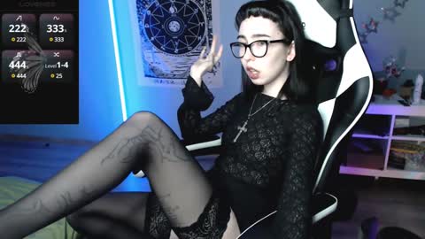 Baroness Von Cringe online show from 12-20-24, 06:35