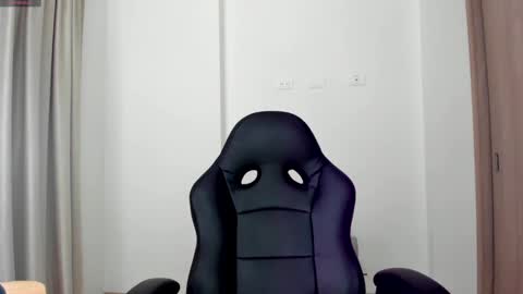 Snapshot of july_correa chatting on 09-20-25, 11:06 july_correa online show from 09-20-25, 11:06