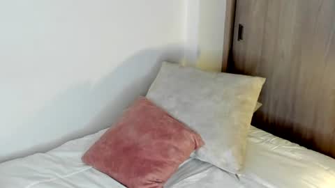 Snapshot of july_correa chatting on 06-24-26, 10:20 july_correa online show from 06-24-26, 10:20