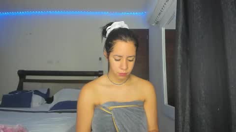 jessica online show from 09-22-25, 04:47