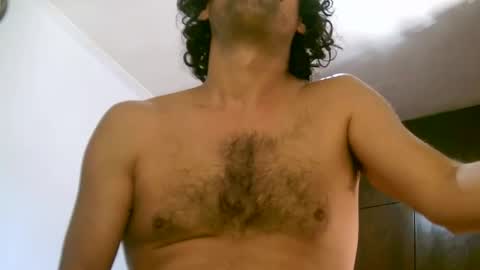 Mia online show from 03-01-25, 12:56