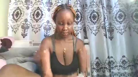 queen online show from 03-23-26, 05:50