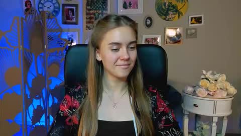 junewoods online show from 11-25-25, 05:18