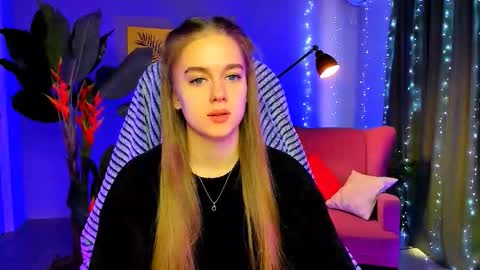 junewoods online show from 02-05-26, 07:13