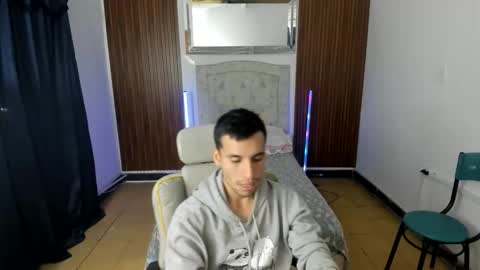 Junior Caicer online show from 01-17-26, 01:54