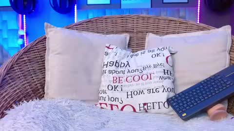 Snapshot of juniper_hill chatting on 03-06-25, 10:20 Juniper online show from 03-06-25, 10:20