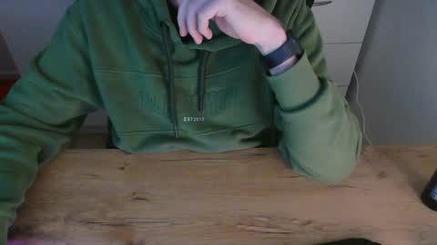 junk2711 online show from 01-04-25, 07:02